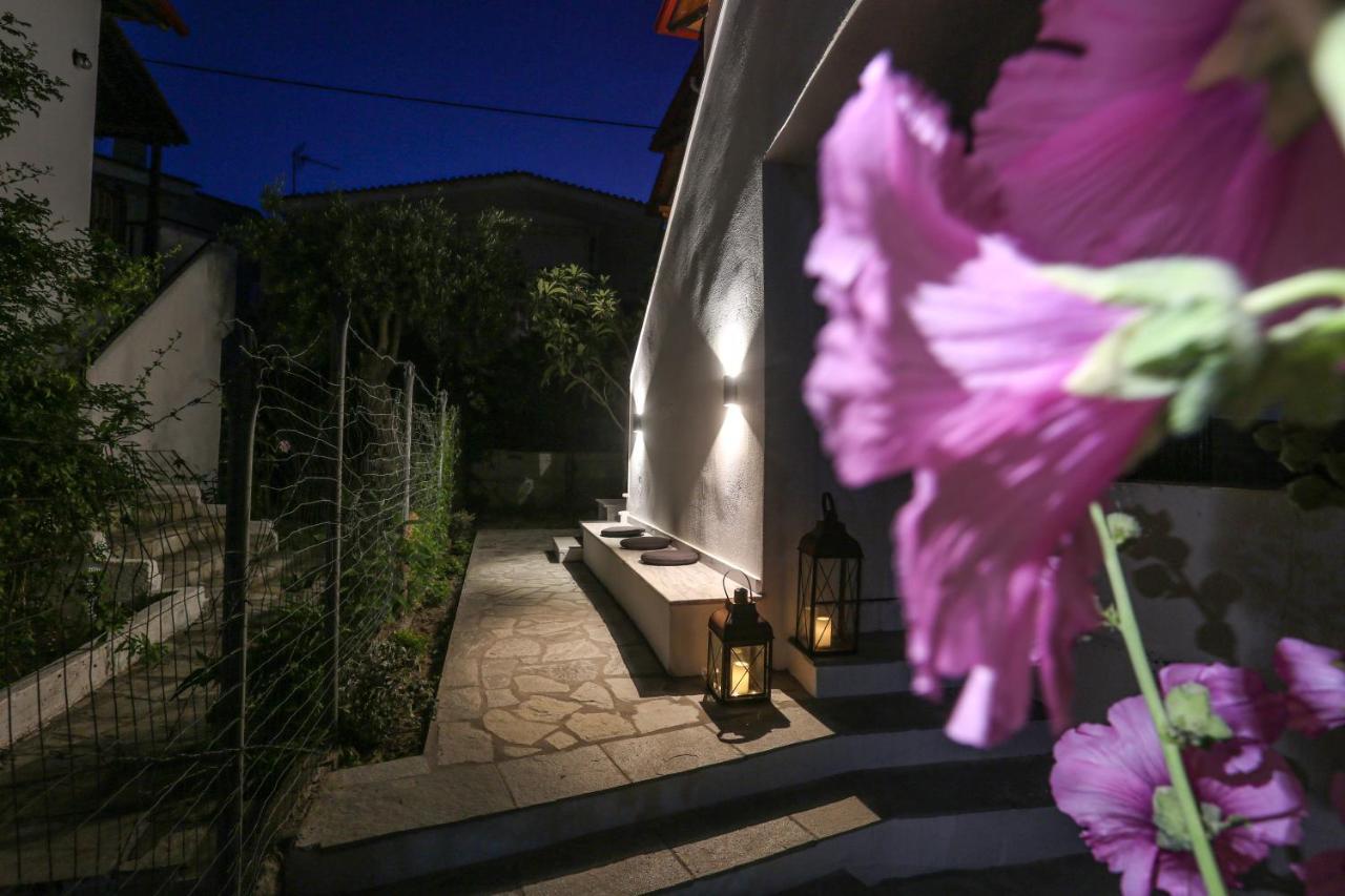 Blue Wave Apartment Pefkochori Exterior photo