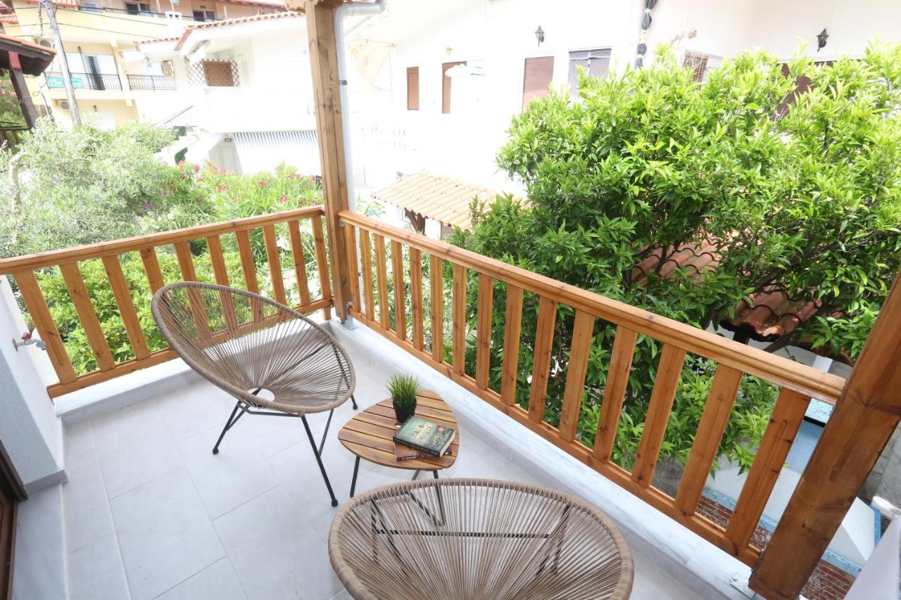 Blue Wave Apartment Pefkochori Exterior photo